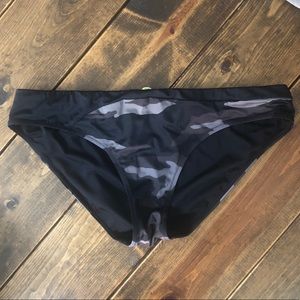 Athleta Freestyle Camo Bikini Bottom Size L